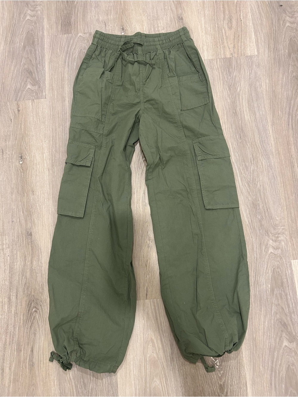NWT Aerie Women's Green Solid Cargo Pants Drawstring Elastic Waist Pockets XS